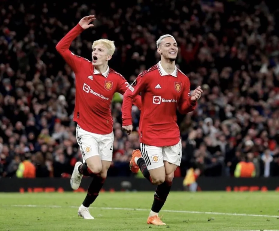 关于战术奏效！拜仁双翼齐飞压制皇马整场无力还手！的信息